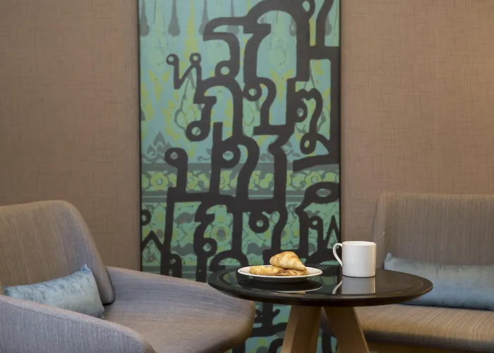 Travelodge Sukhumvit 11 Hotel