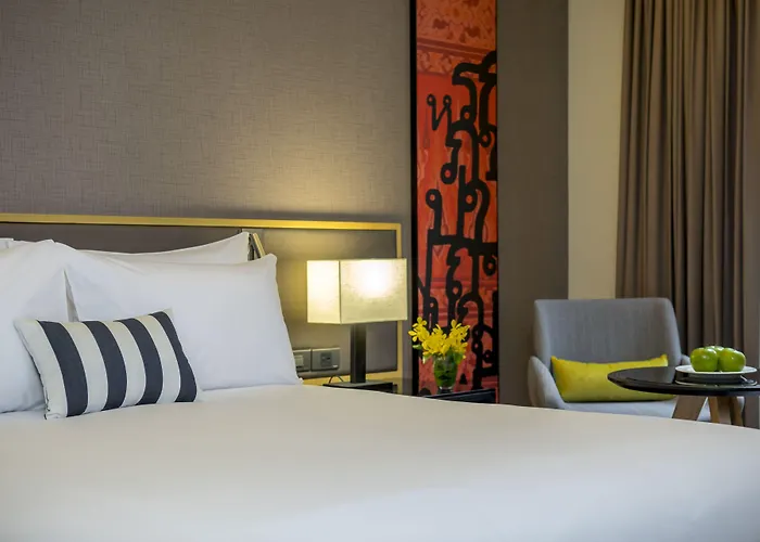 Travelodge Sukhumvit 11 Hotel 4*