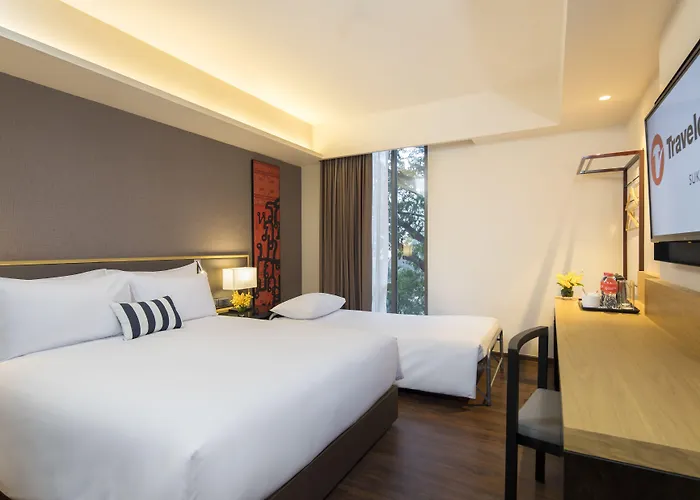 Travelodge Sukhumvit 11 Hotel