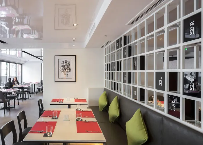 Travelodge Sukhumvit 11 4*