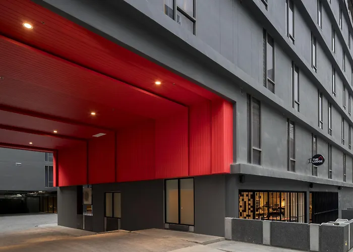 Travelodge Sukhumvit 11 Hotel
