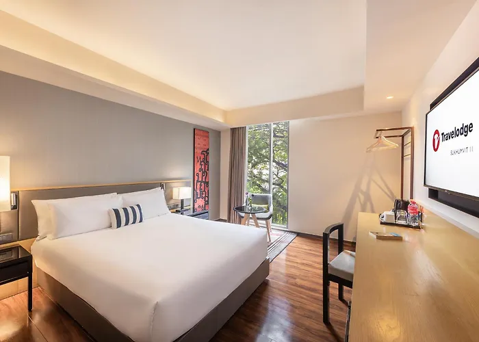 Hotel Travelodge Sukhumvit 11 4*